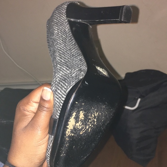 Burberry heels - Picture 2 of 2